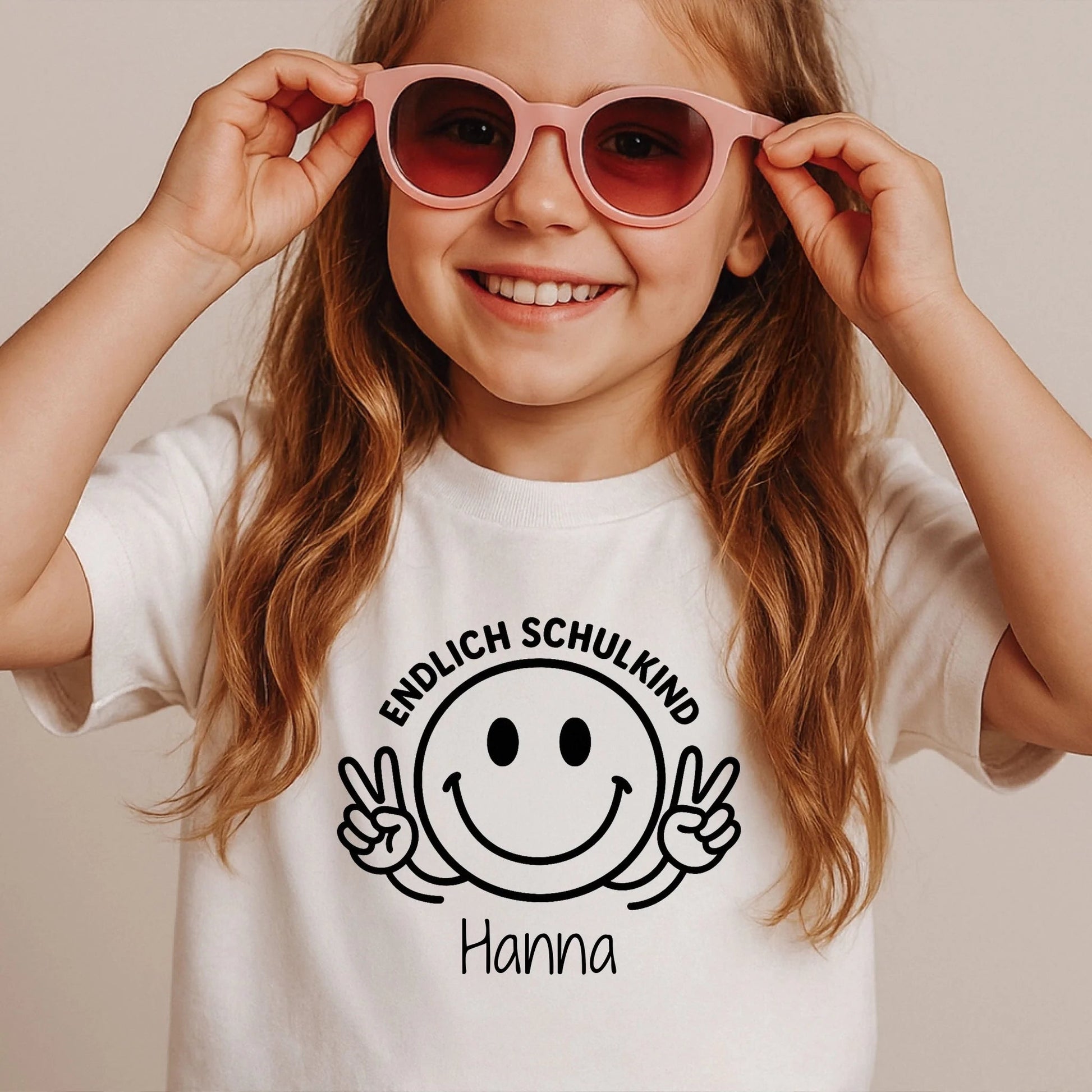Endlich Schulkind T-Shirt Smiley - LeinwandGlück