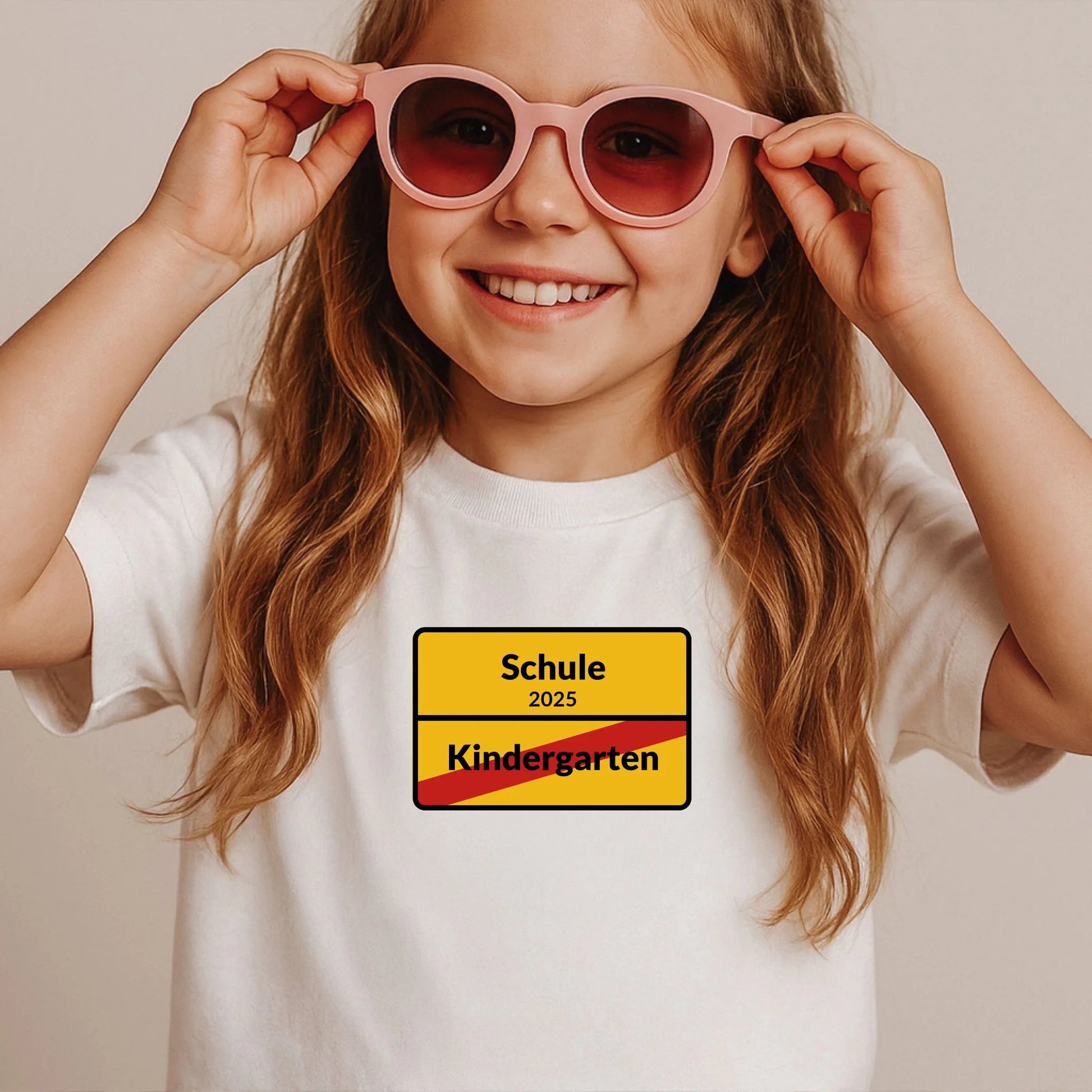 Kinder T-Shirt Schule 2025 - LeinwandGlück