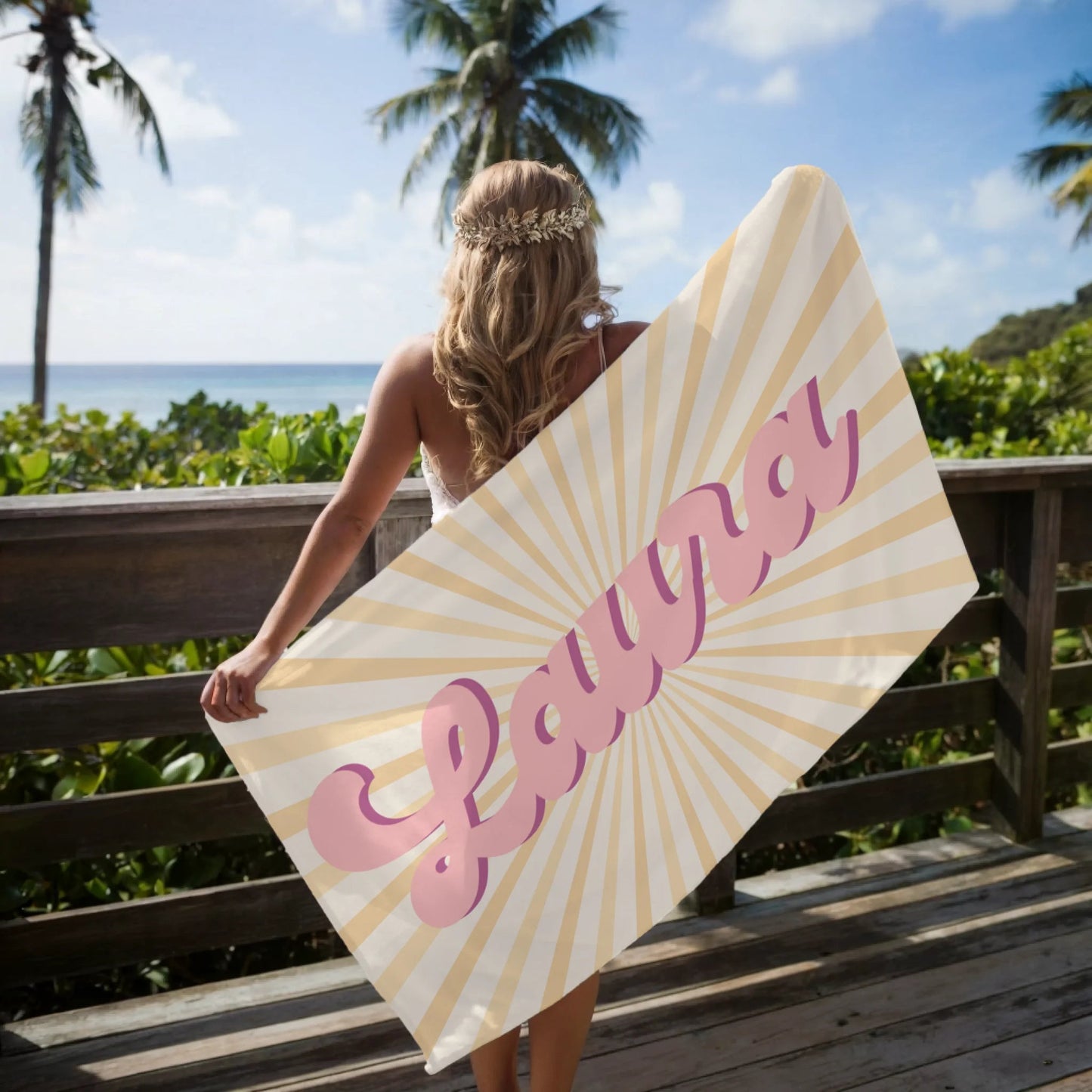 Strandtuch personalisiert mit Namen im Retro - Stil - LeinwandGlück