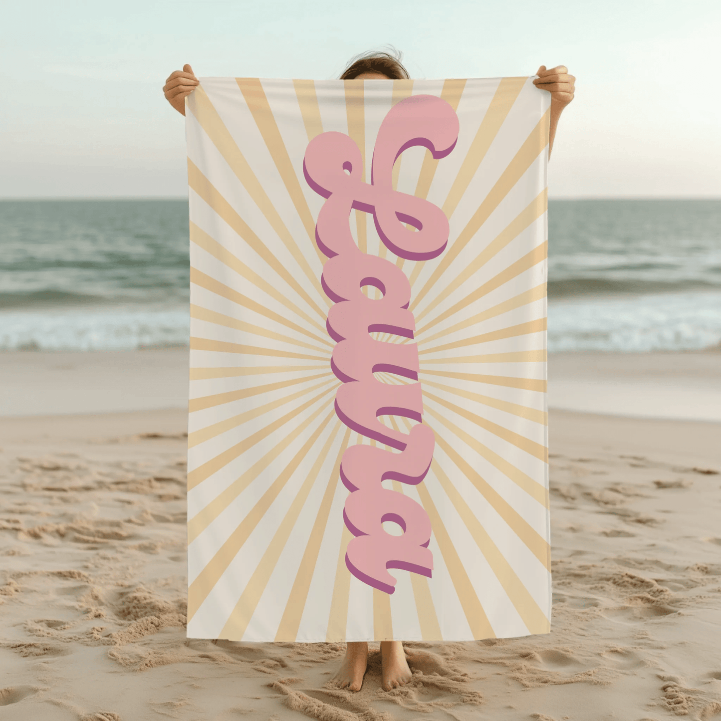 Strandtuch personalisiert mit Namen im Retro - Stil - LeinwandGlück