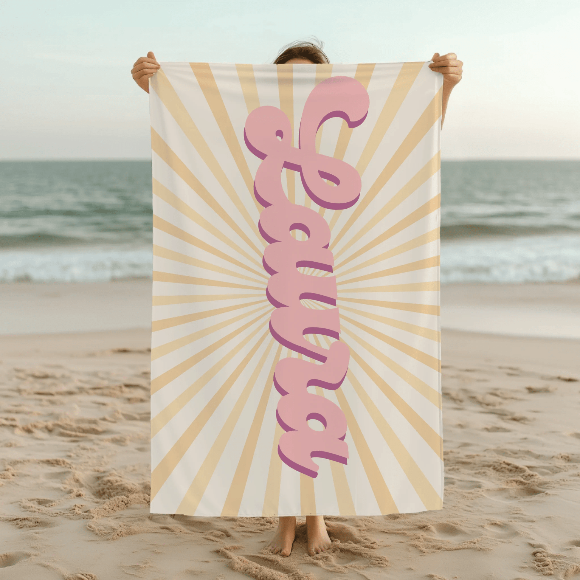 Strandtuch personalisiert mit Namen im Retro - Stil - LeinwandGlück
